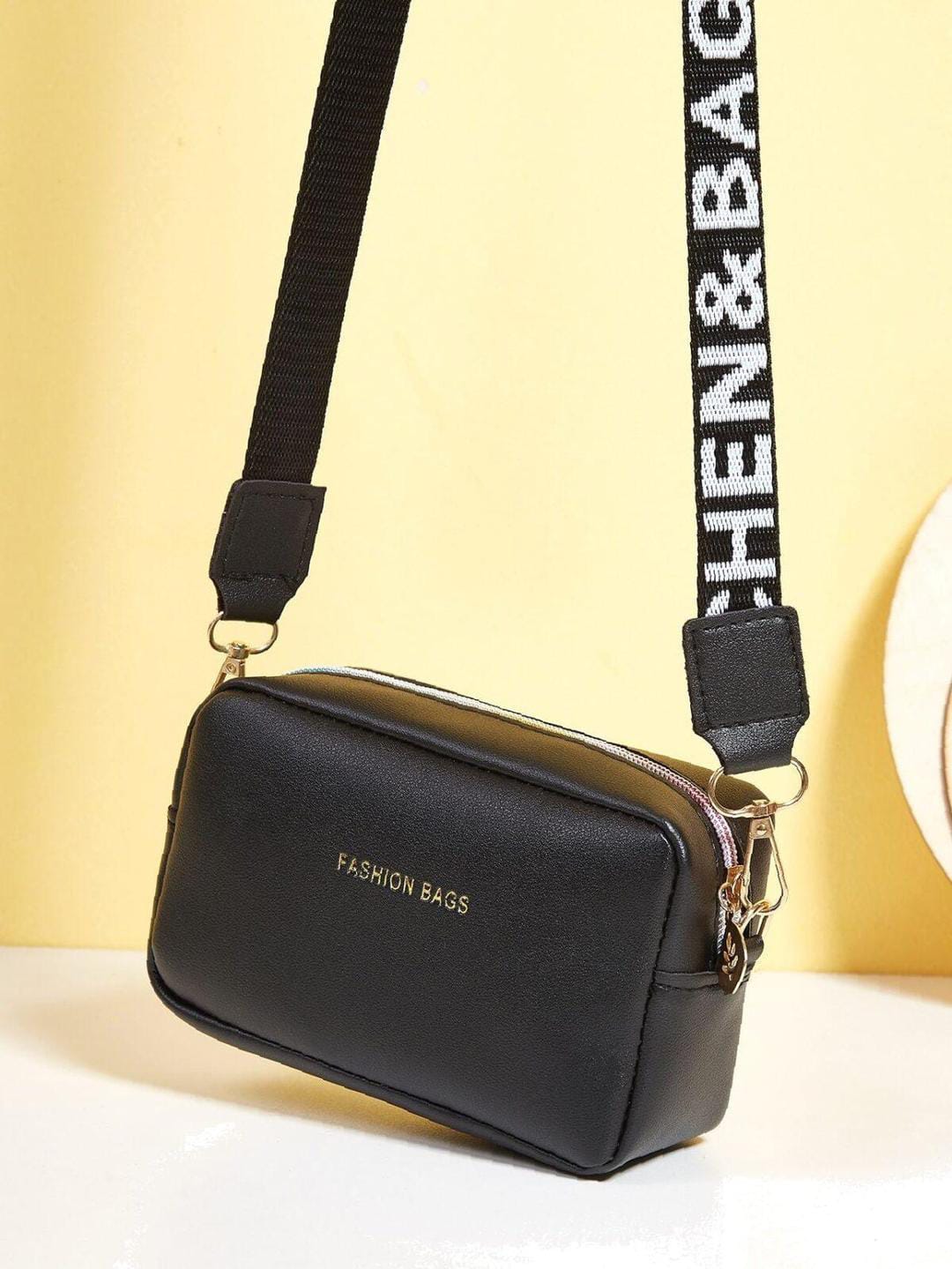 PU Leather Wide Strap Crossbody Bag Simple Style Small Shoulder Bags for Women