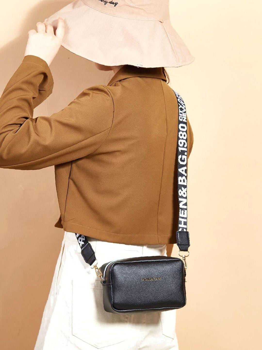 PU Leather Wide Strap Crossbody Bag Simple Style Small Shoulder Bags for Women