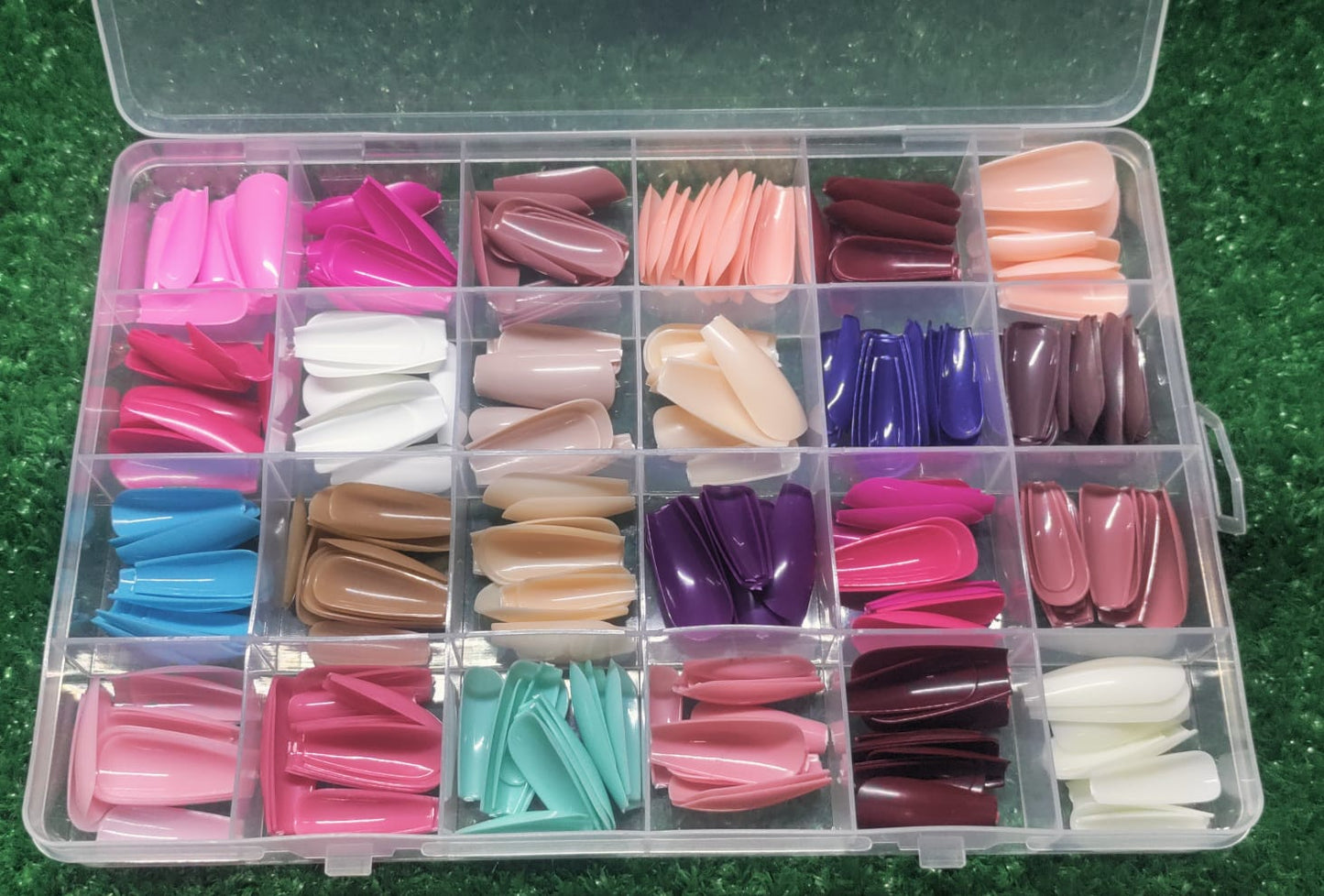 Reusable Fake Nails with Box – Beautiful Variety of Colors | Best Fake Nails For Girls ( Random Color Nails)