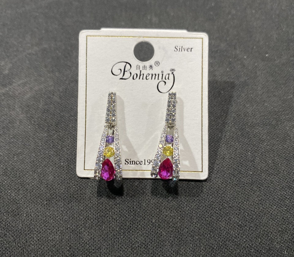 AR-ear-Red-550-004