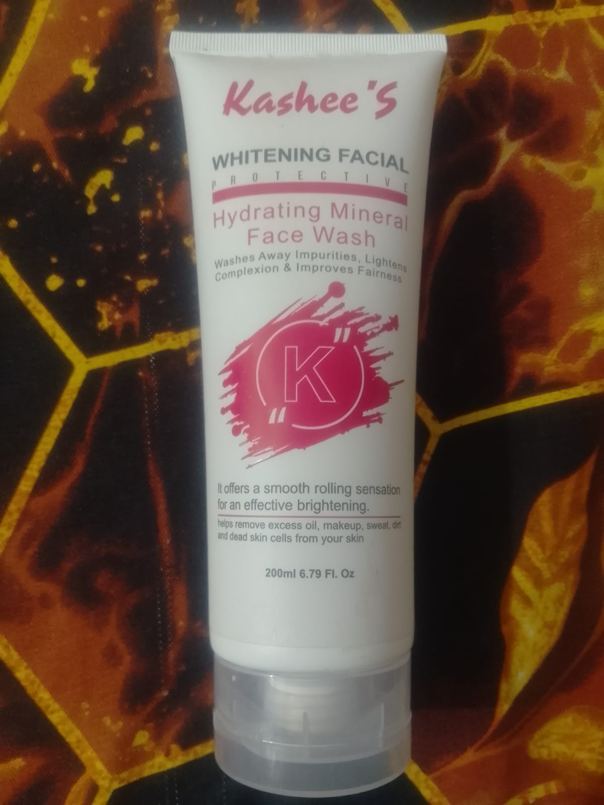 Kashee's Hydrating Mineral Face Wash – Whitening & Brightening Formula - 200ml