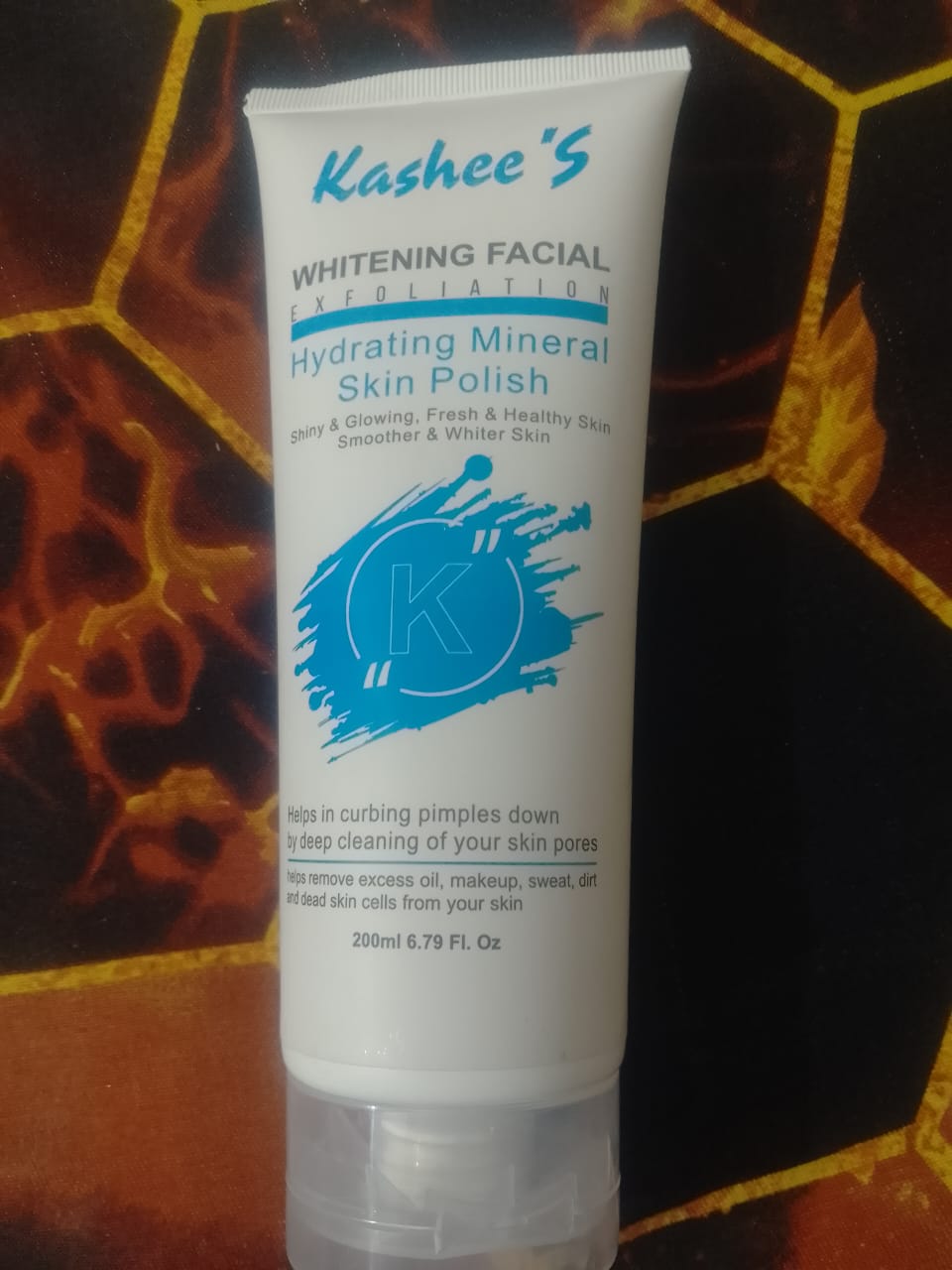 Kashee's Hydrating Mineral Face Wash – Whitening & Brightening Formula - 200ml