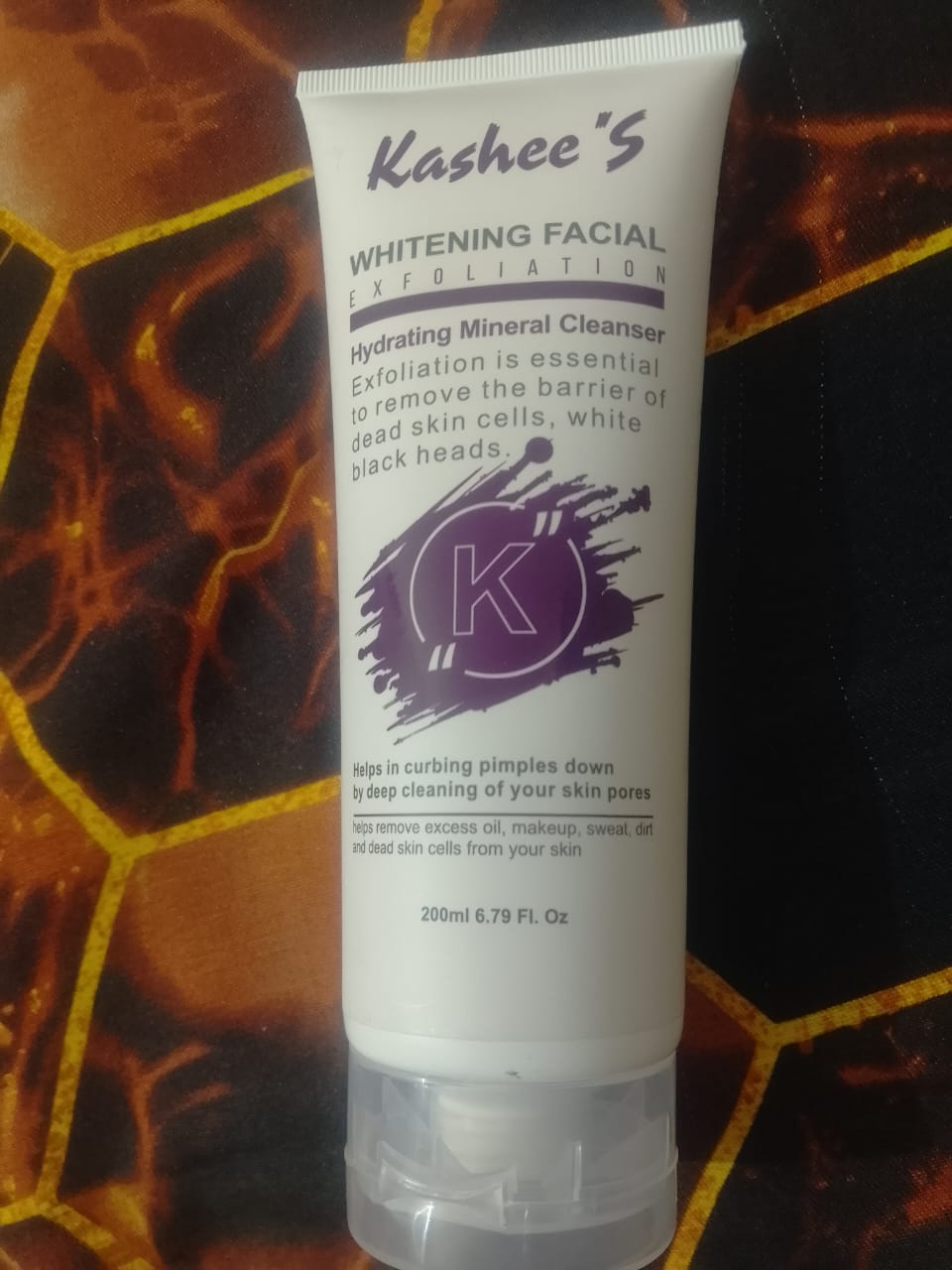 Kashee's Hydrating Mineral Face Wash – Whitening & Brightening Formula - 200ml