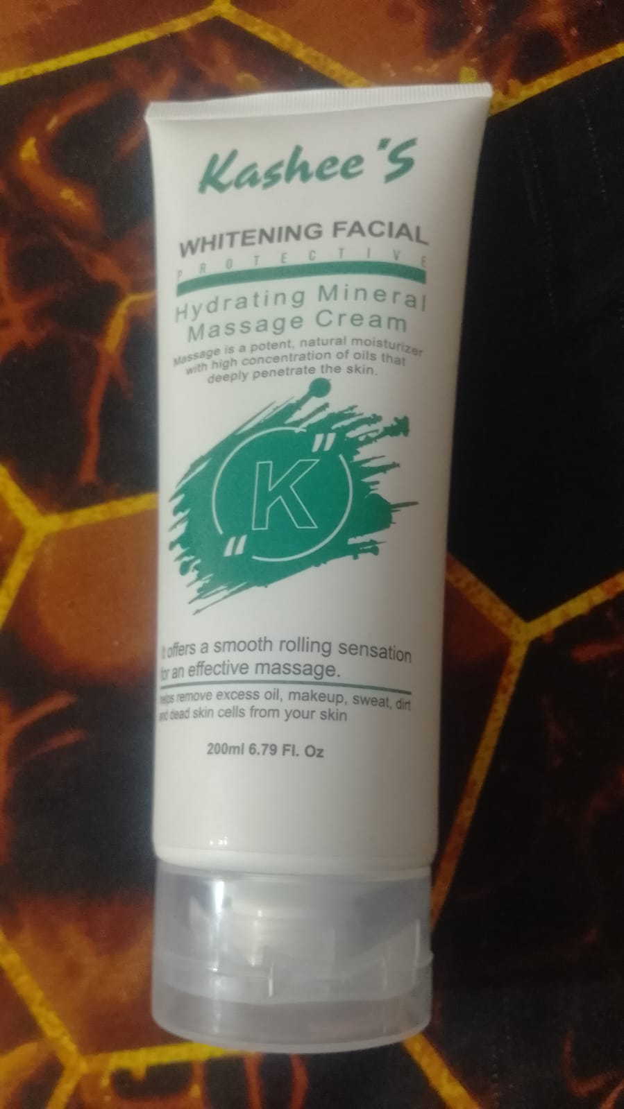 Kashee's Hydrating Mineral Face Wash – Whitening & Brightening Formula - 200ml