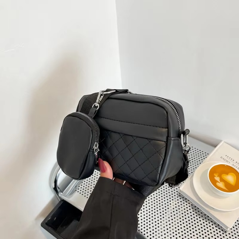 Stylish Girl's Convertible Crossbody Bag - Fashion Handbags for Ladies PU Leather Polyester Waterproof Shoulder Bags With Change Purse Trending Travel Crossbody Bag - 1 Pc, Black PU Leather