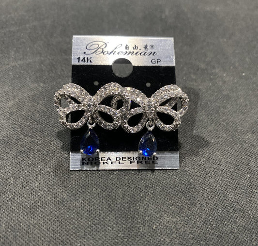 AR-ear-Blu-550-005