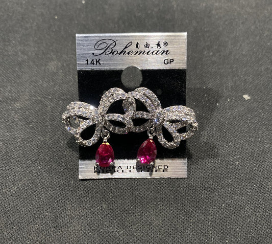 AR-ear-Red-550-005