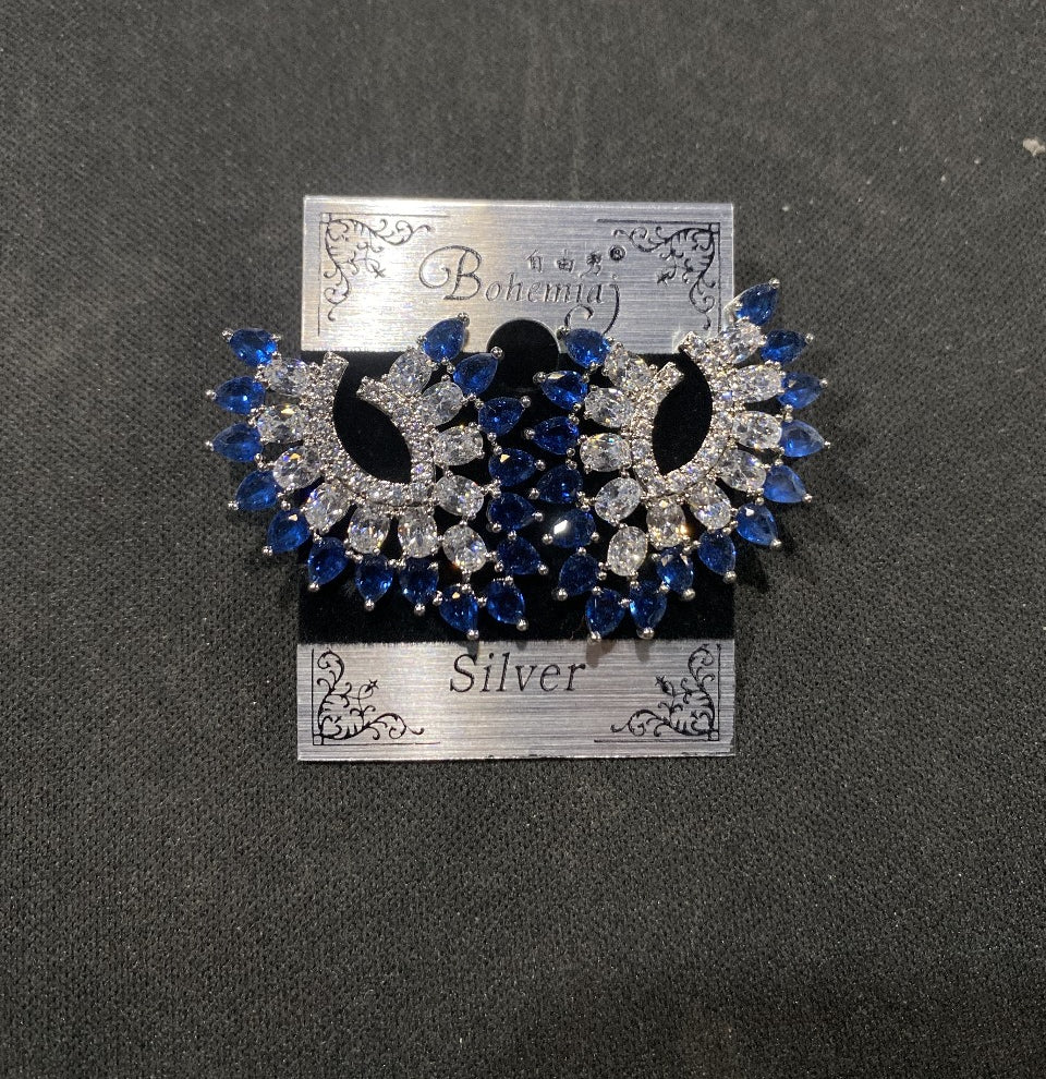 AR-ear-Blu-550-023
